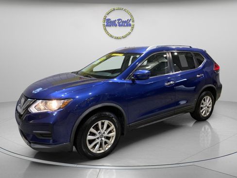 Used 2017 Nissan Rogue SV AWD/4WD image 1
