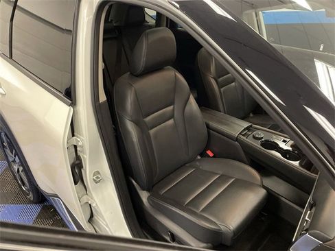 Used 2021 Nissan Rogue SL w/ Premium Package image 25