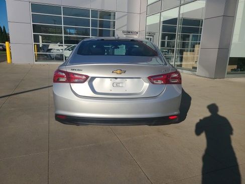 Used 2022 Chevrolet Malibu LT image 6