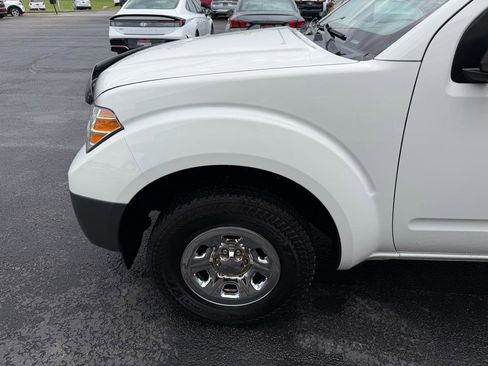 Used 2019 Nissan Frontier S image 11