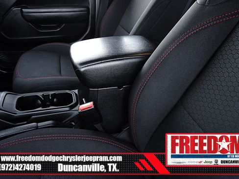Used 2023 Jeep Gladiator Rubicon AWD/4WD image 37