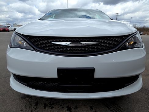 New 2026 Chrysler Voyager LX image 2