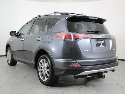 Used 2016 Toyota RAV4 Limited image 3