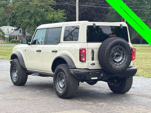 Used 2025 Ford Bronco Badlands w/ Sasquatch Package AWD/4WD image 2