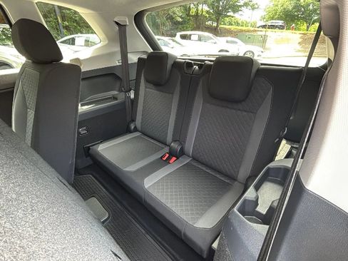 Used 2020 Volkswagen Tiguan S FWD image 26