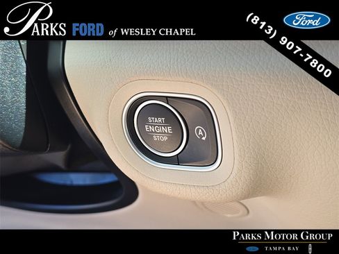 Used 2024 Mercedes-Benz GLS 450 4MATIC image 29