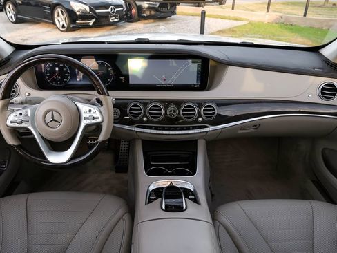 Used 2019 Mercedes-Benz S 560 4MATIC Sedan image 11