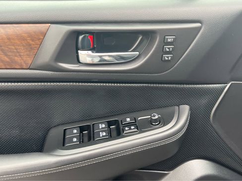 Used 2015 Subaru Outback 2.5i Limited image 31