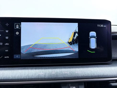 Used 2024 Kia EV9 Wind image 6