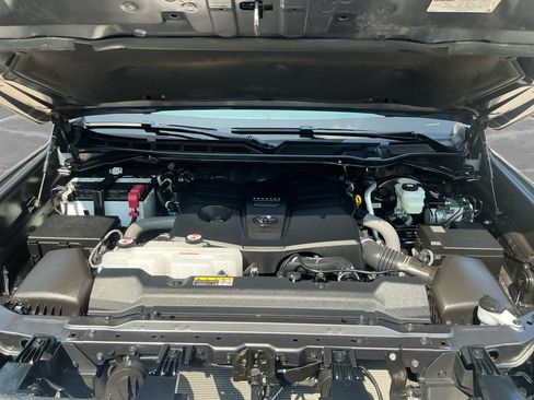 Certified 2026 Toyota Tundra SR5 w/ TRD Off-Road Package AWD/4WD image 19