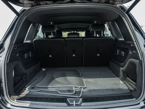Used 2024 Mercedes-Benz EQB 350 4MATIC SUV image 10