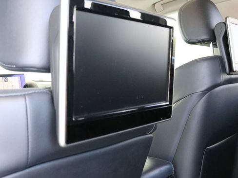 Used 2017 Lexus LX 570 4WD w/ Luxury Package image 26