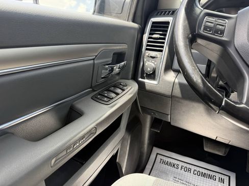 Used 2019 RAM 1500 Big Horn RWD image 29