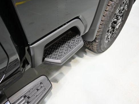 New 2026 GMC Sierra 2500 Denali w/ Denali Reserve Package image 32