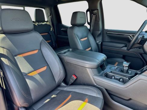 Used 2024 GMC Sierra 1500 AT4 w/ Technology Package AWD/4WD image 21