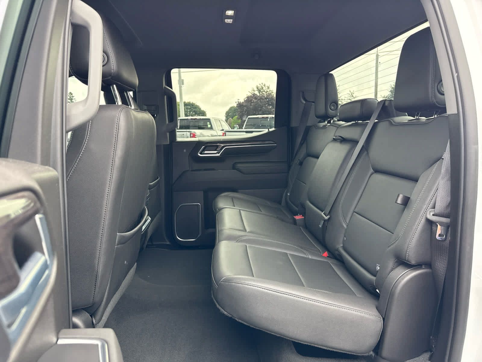 Certified 2023 Chevrolet Silverado 1500 LTZ w/ Z71 Off-Road Package AWD/4WD image 21