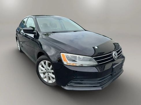 Used 2015 Volkswagen Jetta SE FWD image 2