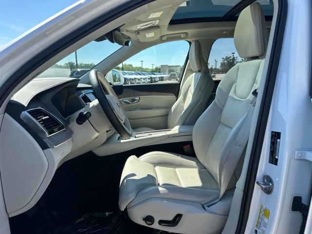 Certified 2023 Volvo XC90 B6 Ultimate w/ Protection Package AWD/4WD image 19