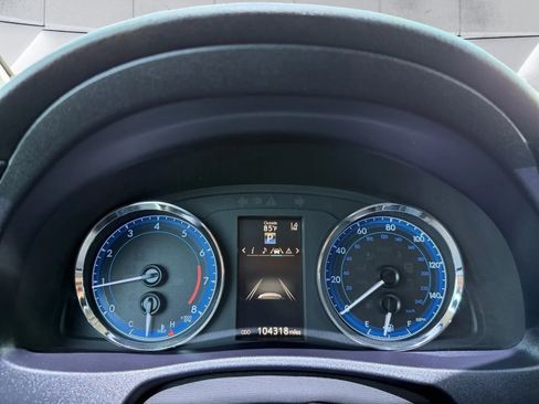 Used 2019 Toyota Corolla XSE FWD image 17