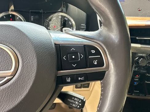 Used 2016 Lexus LX 570 4WD w/ Luxury Package image 25