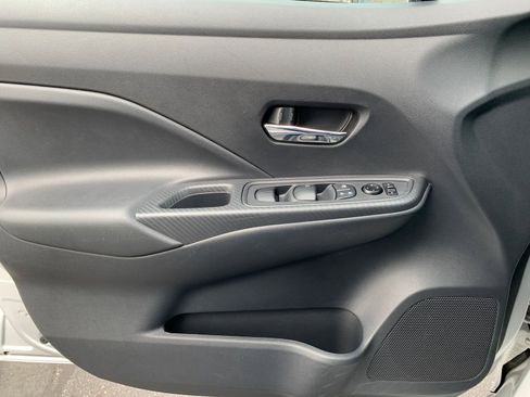 Used 2025 Nissan Versa SV image 18