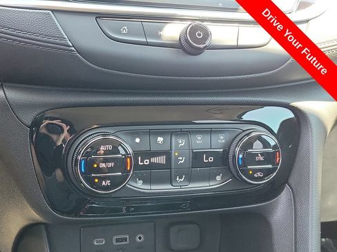 Used 2021 Buick Encore GX Select FWD image 13