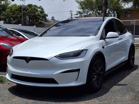 Used 2024 Tesla Model X AWD/4WD image 21
