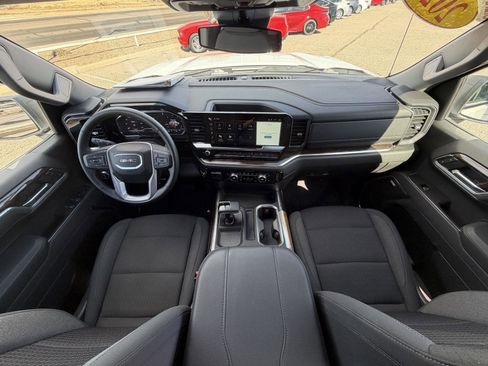 Used 2025 GMC Sierra 1500 Elevation w/ Preferred Package image 27