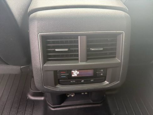 Used 2019 Volkswagen Atlas SEL AWD/4WD image 23
