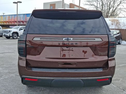 Used 2022 Chevrolet Tahoe Z71 w/ Luxury Package image 5