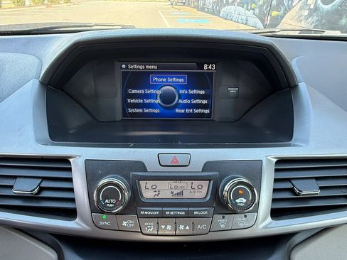 Used 2016 Honda Odyssey SE image 49
