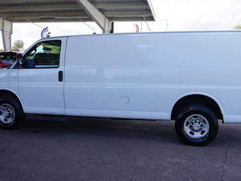 Used 2021 Chevrolet Express 2500 Extended w/ Driver Convenience Package image 6