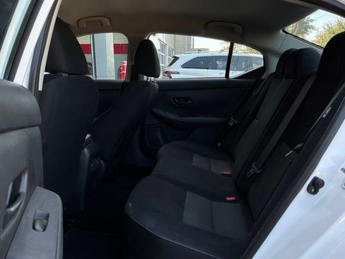 Used 2025 Nissan Sentra SV FWD image 11
