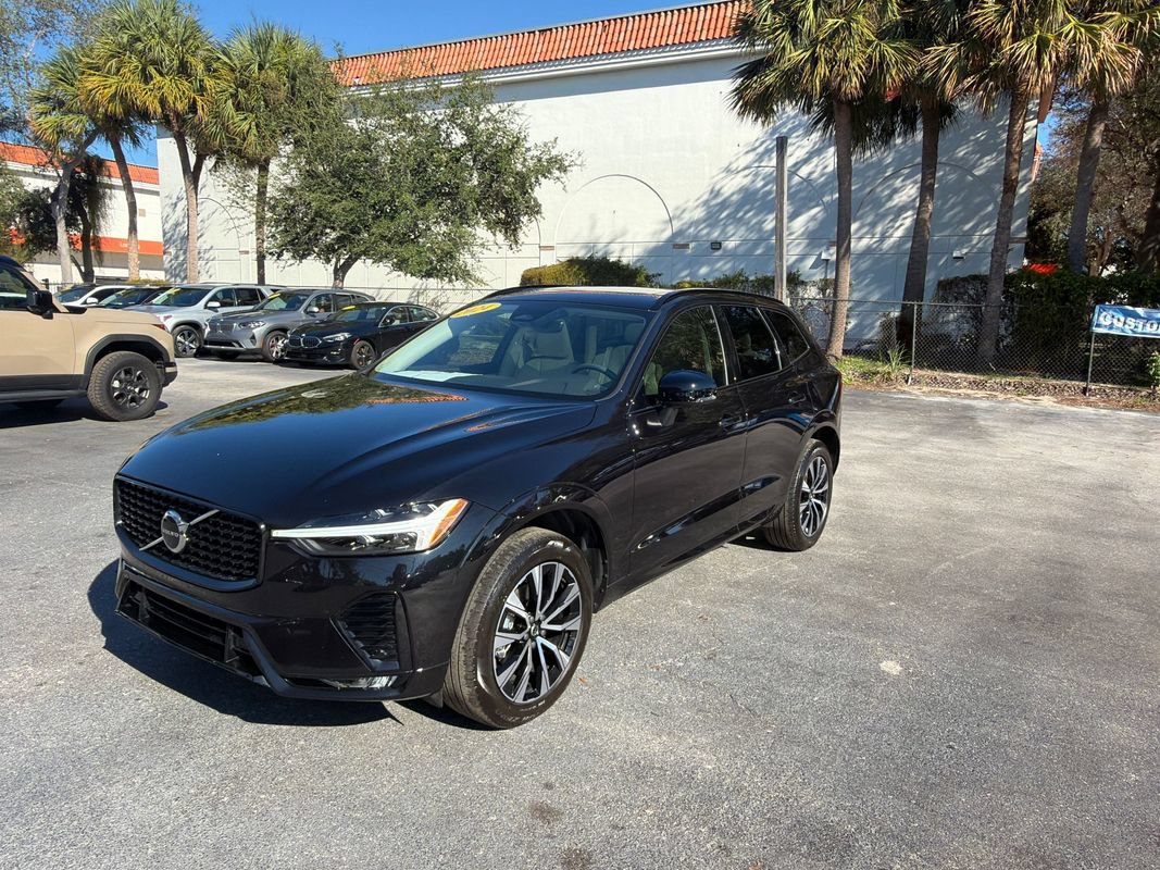 Used 2024 Volvo XC60 B5 Core w/ Protection Package Premier AWD/4WD image 1