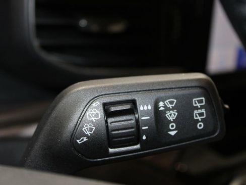 Used 2023 Ford Explorer Limited image 49