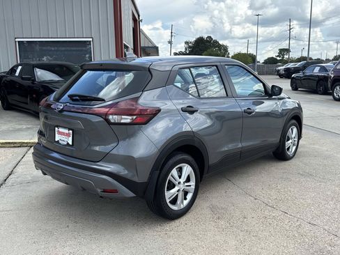Used 2025 Nissan Kicks Play S FWD image 7