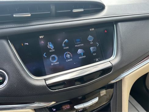 Used 2017 Cadillac XT5 Luxury AWD/4WD image 14