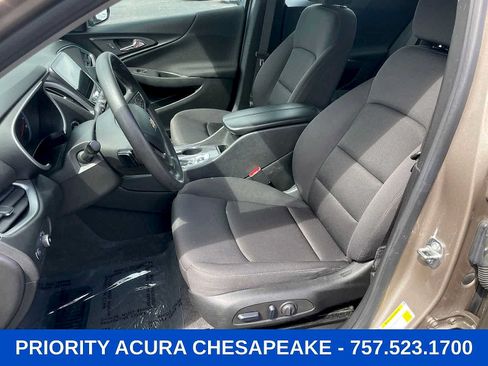 Used 2023 Chevrolet Malibu LT FWD image 10