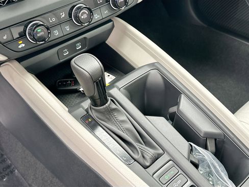 New 2025 Honda Accord SE image 13