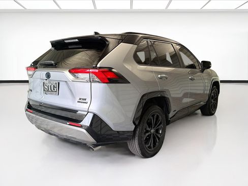 Used 2023 Toyota RAV4 XSE AWD/4WD image 4