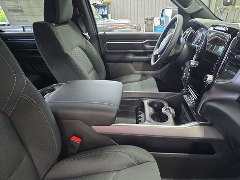 New 2026 RAM 1500 4x4 Crew Cab image 10