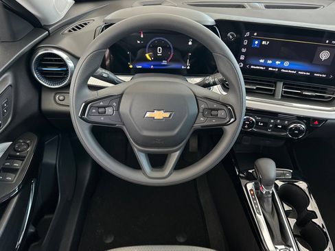 New 2026 Chevrolet Trax LT FWD image 14