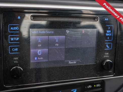 Used 2018 Toyota Corolla SE FWD image 19