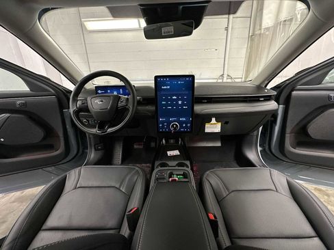 New 2026 Ford Mustang Mach-E Premium image 19