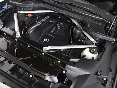 Used 2020 BMW X7 xDrive40i w/ Premium Package image 23