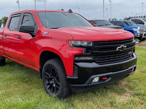 Used 2019 Chevrolet Silverado 1500 LT Trail Boss image 2