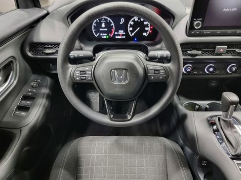 Certified 2025 Honda HR-V LX image 26