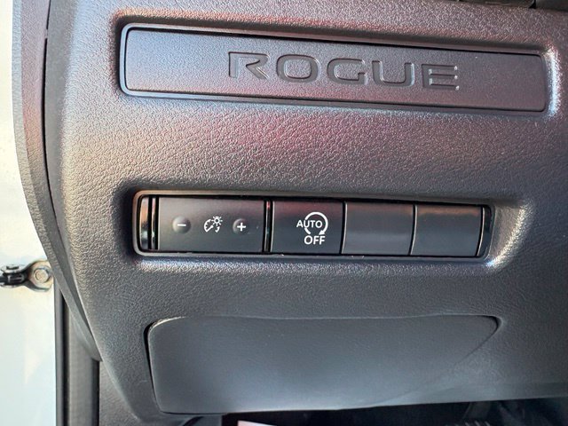 Used 2023 Nissan Rogue S AWD/4WD image 24