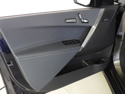 Used 2026 BMW iX xDrive45 w/ M Sport Package image 9