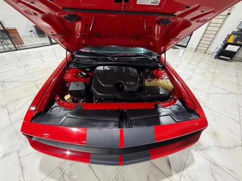 Used 2017 Dodge Challenger SXT Plus RWD image 4